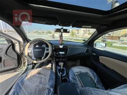 Chrysler 200